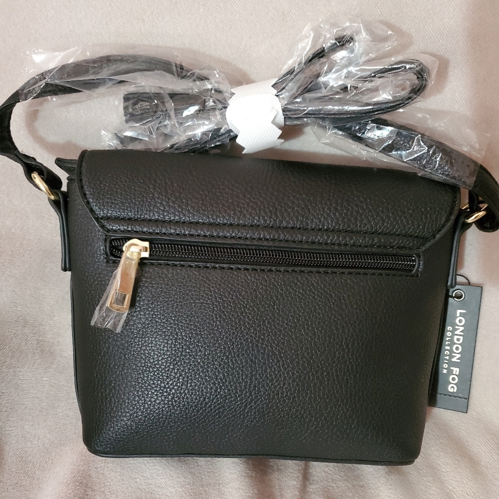SOLD 👜 Perfect Size Crossbody Bag for Every Occasion - Picture 3 of 8
